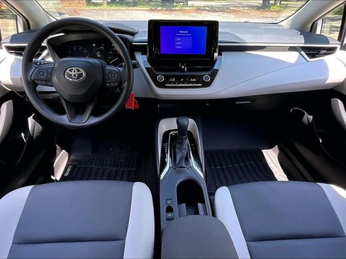 Used 2024 Toyota Corolla LE FWD image 7