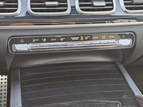 Certified 2024 Mercedes-Benz GLE 450 4MATIC image 20