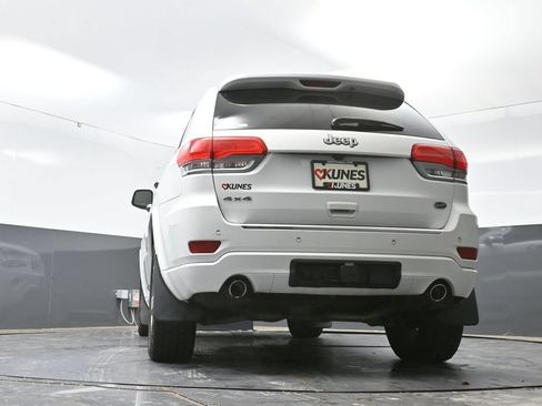 Used 2015 Jeep Grand Cherokee Overland AWD/4WD image 59