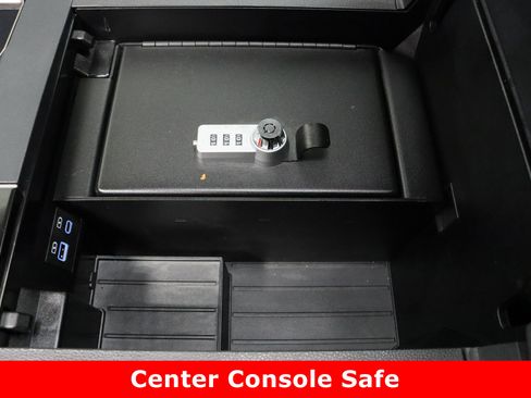 Used 2023 Toyota Tundra Limited image 26