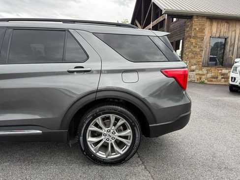 Used 2020 Ford Explorer XLT w/ Equipment Group 202A RWD image 40