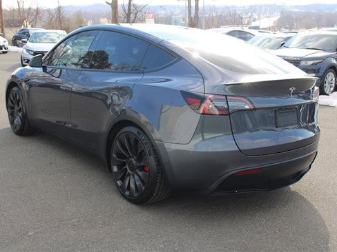 Used 2022 Tesla Model Y Performance image 6