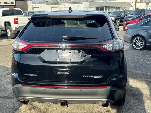Used 2018 Ford Edge Titanium w/ Equipment Group 302A AWD/4WD image 3