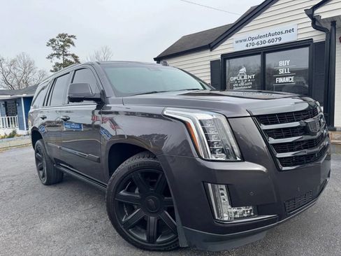 Used 2016 Cadillac Escalade Premium image 1