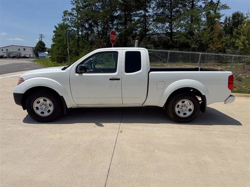 Used 2021 Nissan Frontier S RWD image 4