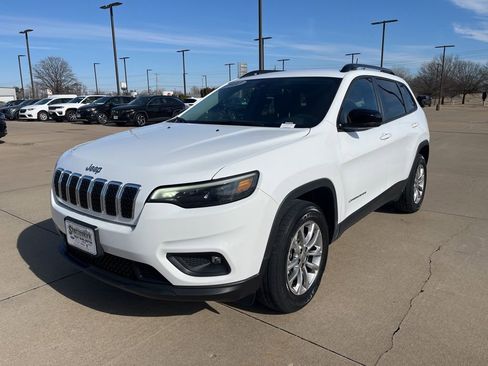 Used 2022 Jeep Cherokee Latitude Lux image 1