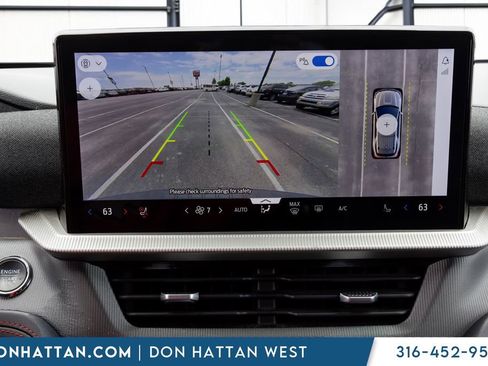 Used 2025 Ford Explorer ST-Line w/ ST-Line Street Pack AWD/4WD image 8