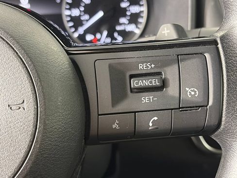Used 2021 Nissan Rogue S AWD/4WD image 18