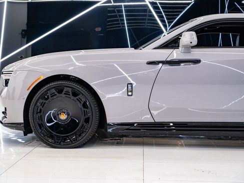 Used 2025 Rolls-Royce Spectre Black Badge w/ Spectre Enhancement Package AWD/4WD image 23