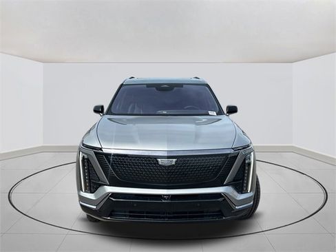 New 2026 Cadillac Vistiq Sport w/ LPO, Floor Liner Package image 2