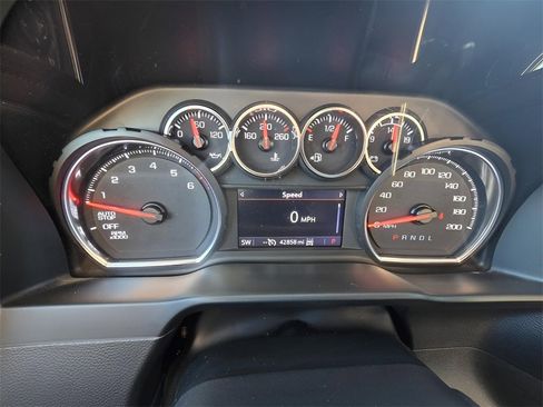 Used 2021 Chevrolet Silverado 1500 LT Trail Boss image 17