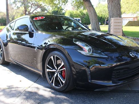 Used 2018 Nissan 370Z w/ Sport Package image 18