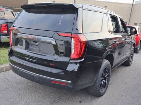 Used 2023 GMC Yukon AT4 w/ AT4 Premium Package AWD/4WD image 5