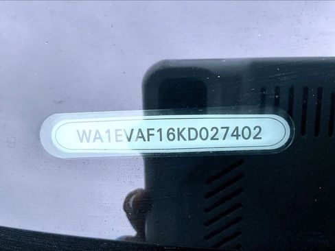 Used 2019 Audi Q8 Premium Plus w/ Premium Plus AWD/4WD image 35