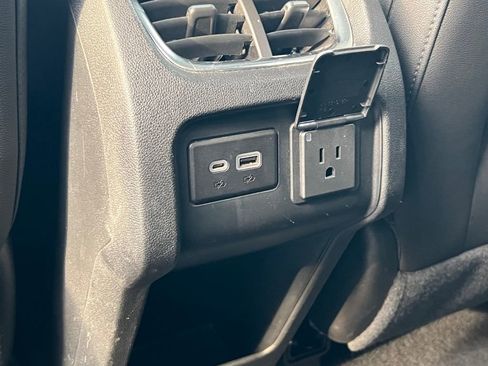 Used 2019 Chevrolet Blazer LT w/ Sun and Wheels Package image 11