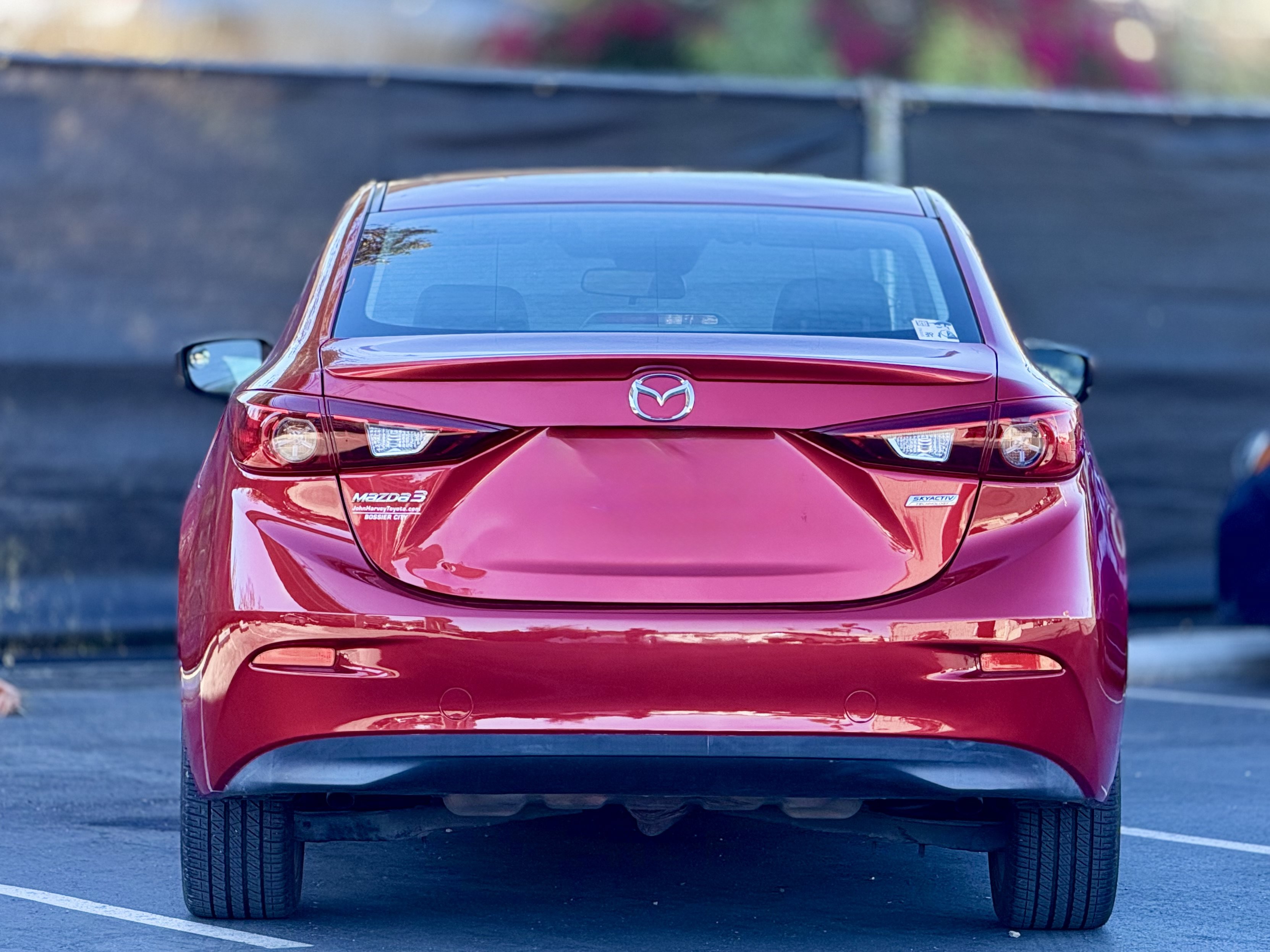 Used 2018 MAZDA MAZDA3 Touring FWD image 9