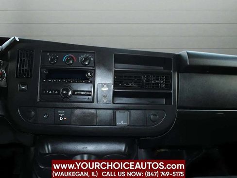 Used 2016 Chevrolet Express 2500 image 21