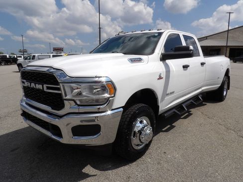 Used 2021 RAM 3500 Tradesman w/ Chrome Appearance Group AWD/4WD image 3