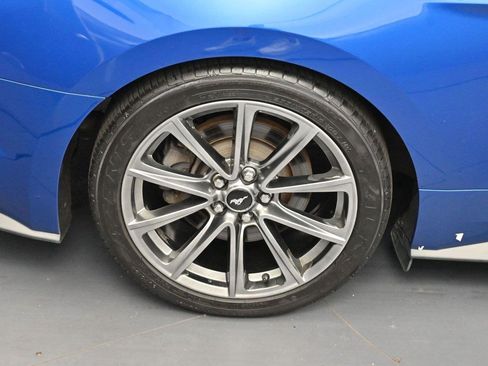 Used 2017 Ford Mustang GT Premium RWD image 33