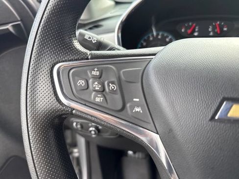 Used 2021 Chevrolet Equinox LS w/ LS Convenience Package FWD image 21