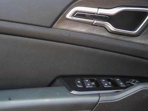 Certified 2025 Kia Sportage X-Pro AWD/4WD image 24