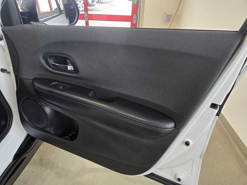 Used 2022 Honda HR-V Sport image 21