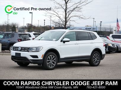Used 2020 Volkswagen Tiguan SE w/ Panoramic Sunroof Package