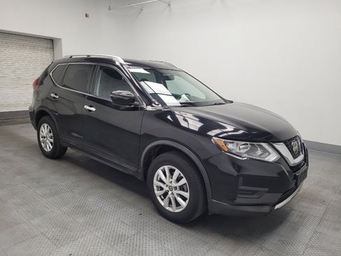 Used 2018 Nissan Rogue SV AWD/4WD image 11
