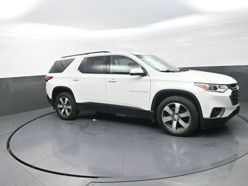 Used 2019 Chevrolet Traverse LT w/ LT Premium Package AWD/4WD image 34