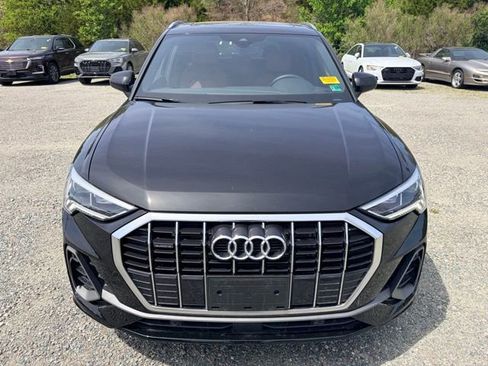 Certified 2025 Audi Q3 2.0T Premium w/ Convenience Package AWD/4WD image 2