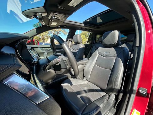 Used 2020 Cadillac XT6 Premium Luxury image 15