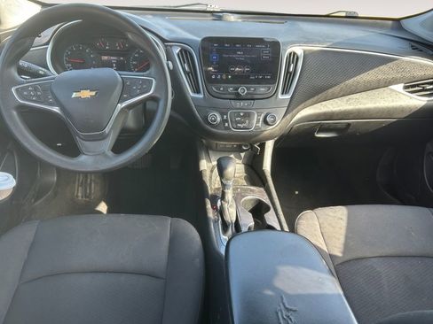 Used 2023 Chevrolet Malibu LS FWD image 10