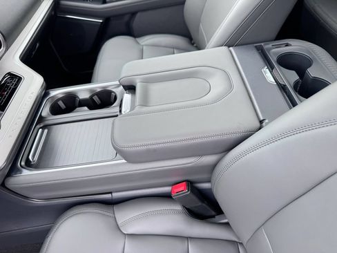 New 2026 Ford Expedition Active AWD/4WD image 17