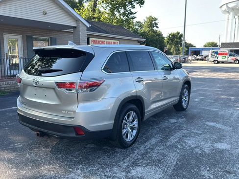 Used 2015 Toyota Highlander XLE AWD/4WD image 7