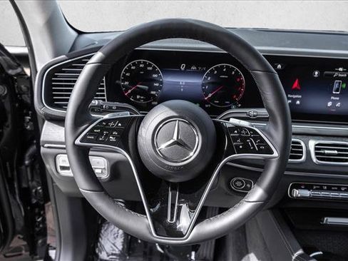 New 2026 Mercedes-Benz GLS 450 4MATIC image 13
