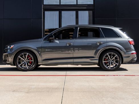 Used 2022 Audi SQ7 Premium Plus AWD/4WD image 9