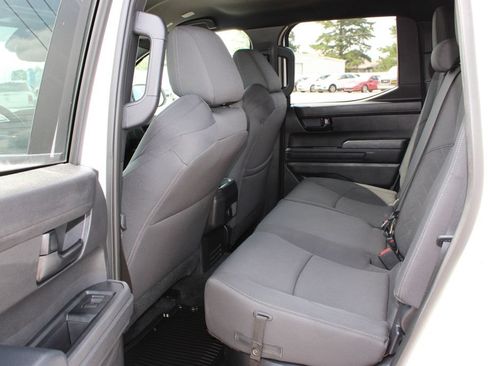 Used 2024 Toyota Tacoma SR5 AWD/4WD image 7