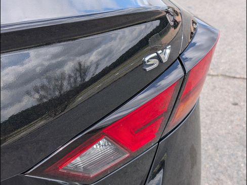 Used 2022 Nissan Altima 2.5 SV image 18