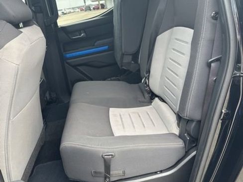 Used 2024 Toyota Tacoma TRD Off-Road image 46