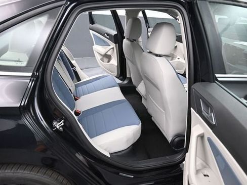 New 2026 Volkswagen Jetta SE FWD image 13