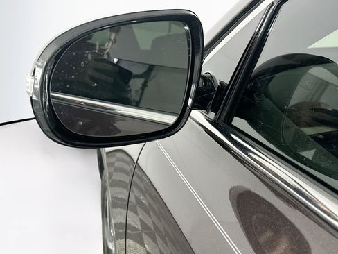 Used 2017 Kia Sorento EX image 16