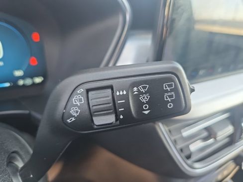 Used 2024 Ford Escape Platinum AWD/4WD image 39