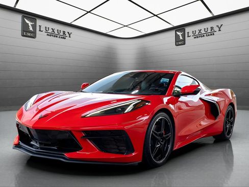 Used 2020 Chevrolet Corvette Stingray Preferred Cpe w/ 2LT Preferred Equipment Group RWD image 4