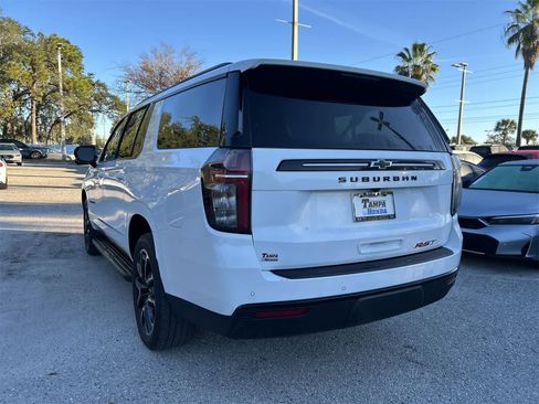 Used 2024 Chevrolet Suburban RST image 4