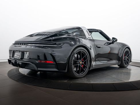 Certified 2025 Porsche 911 Targa 4 GTS AWD/4WD image 7