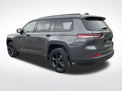 Used 2023 Jeep Grand Cherokee L Laredo AWD/4WD image 3