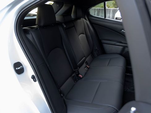 Used 2024 Lexus UX 250h F Sport FWD image 57