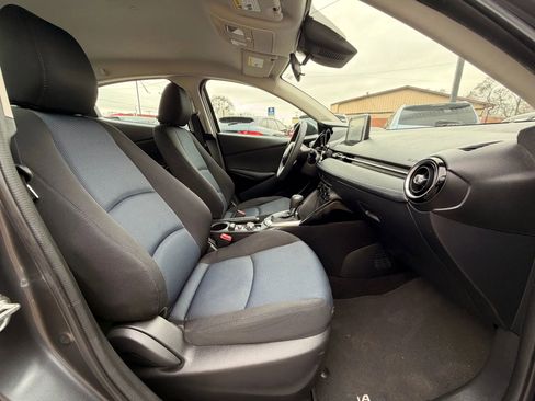 Used 2017 Toyota Yaris iA image 19