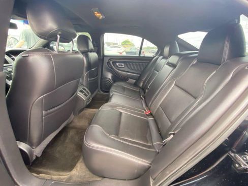 Used 2018 Ford Taurus Limited image 13