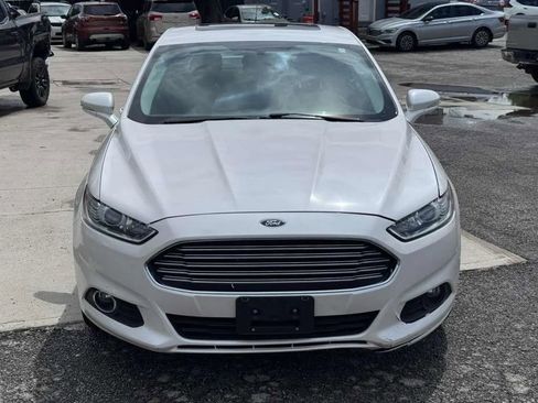 Used 2016 Ford Fusion SE FWD image 8